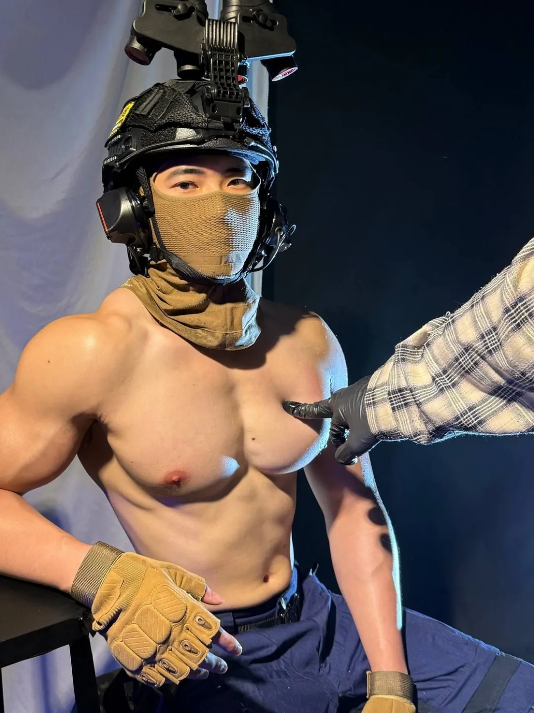 蓝朋友，肌肉好猛 - 51虹马