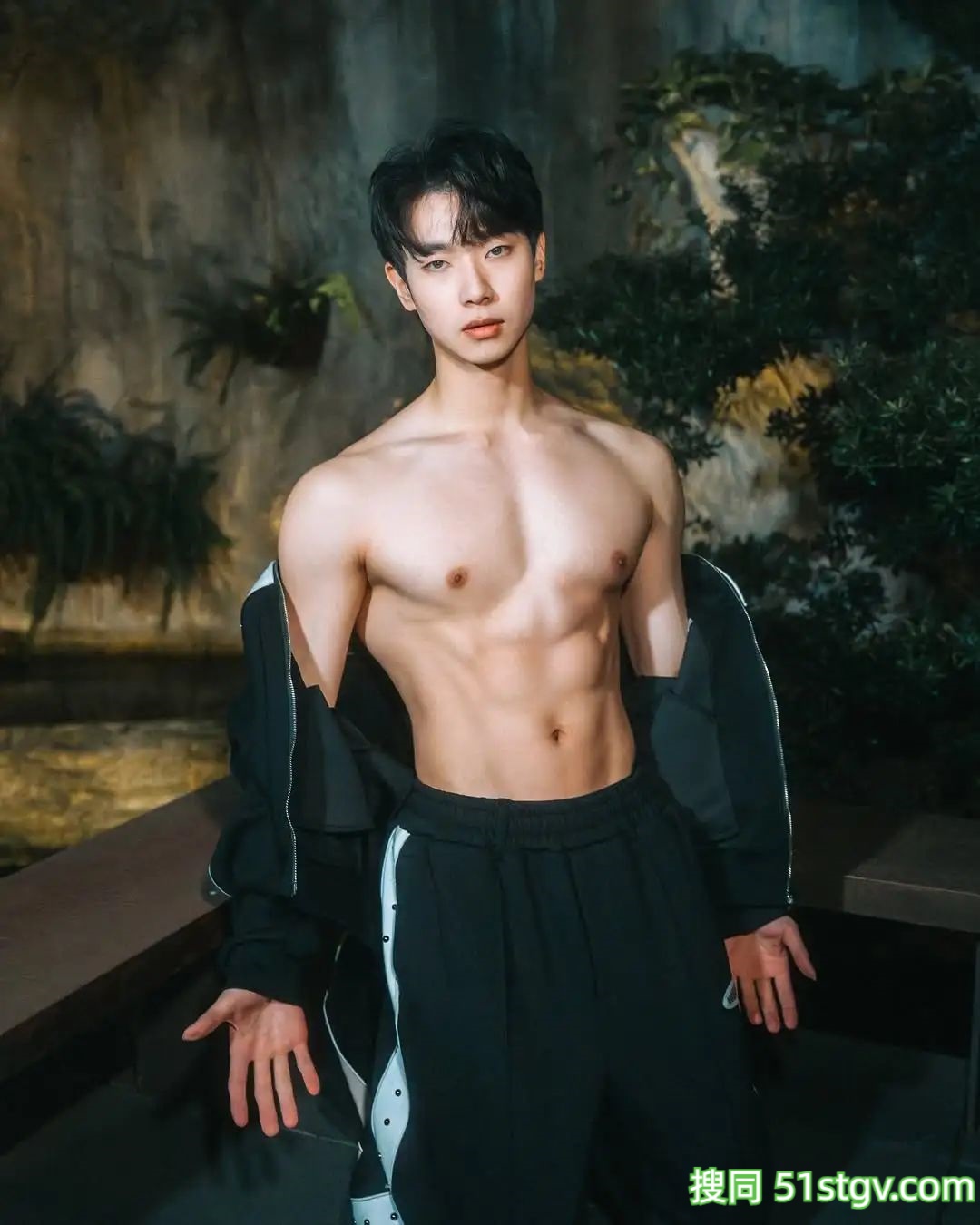 帅哥，腹肌小奶狗 - 51虹马