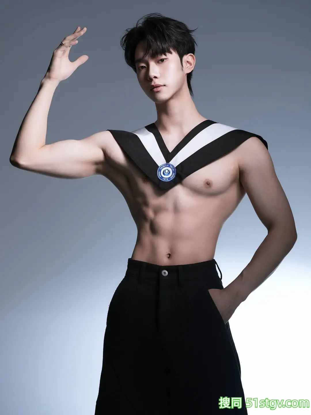 帅哥，腹肌小奶狗 - 51虹马