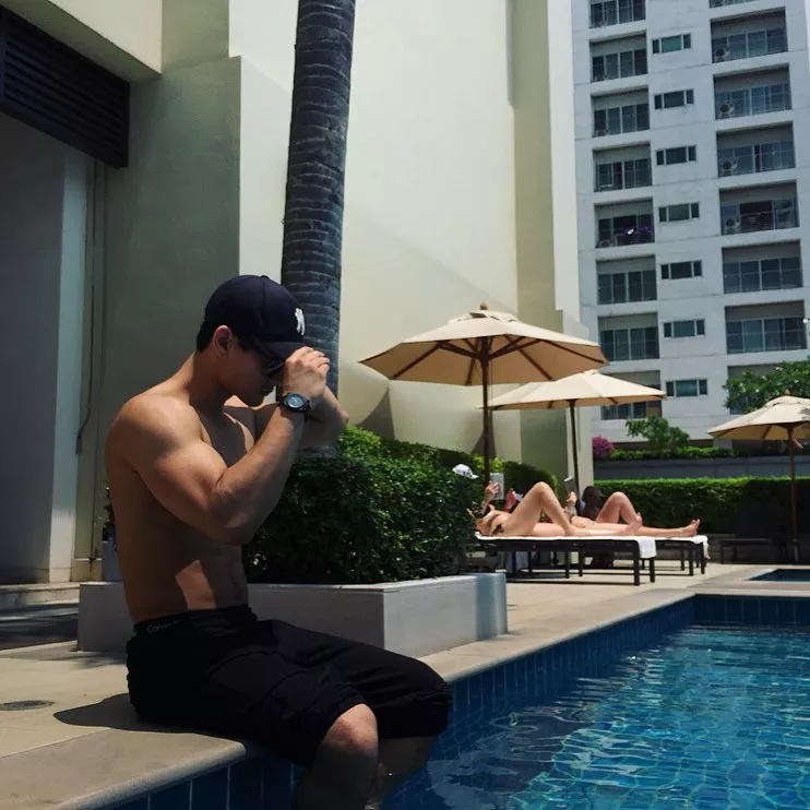 混血肌肉医生去当舞男? - 51虹马 混血肌肉医生去当舞男? - 51虹马