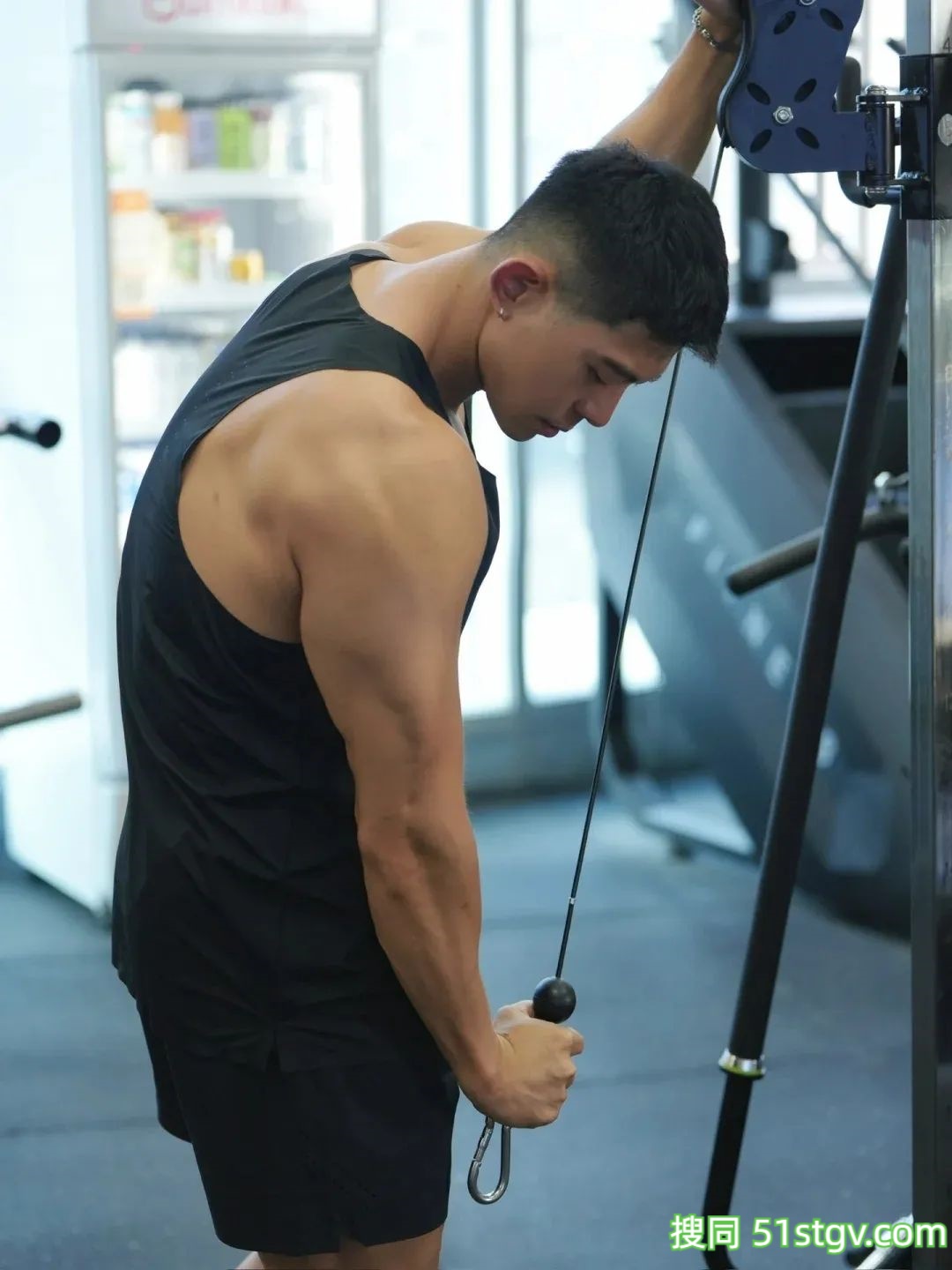 成都健身博主,厚实蝙蝠背马达腹粗腿,这才是真正蜂腰熊背,谁酸了我不说 - 51虹马 成都健身博主,厚实蝙蝠背马达腹粗腿,这才是真正蜂腰熊背,谁酸了我不说 - 51虹马