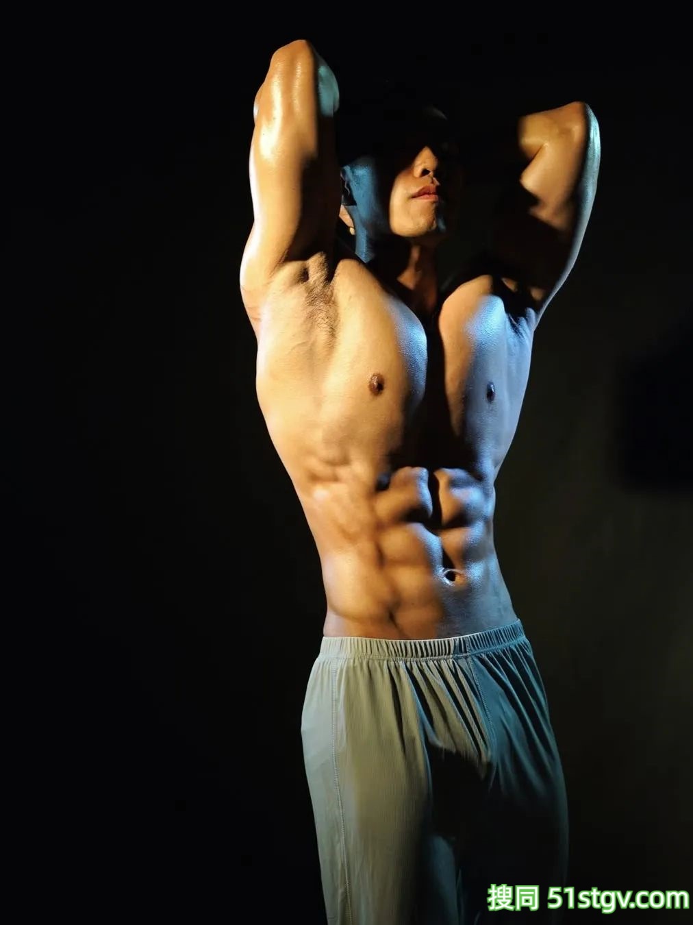 蓝朋友，肌肉好猛 - 51虹马