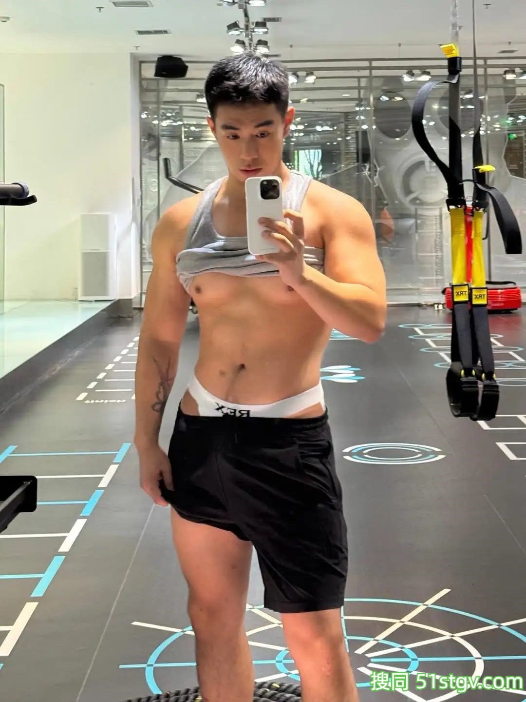 脂包肌帅哥，越看越好看-51虹马