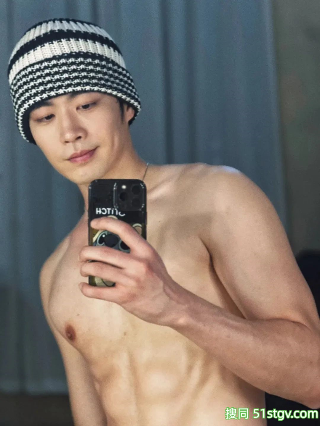 30岁北影硕士，有才有颜，183细腰公狗腰，细腻的演技，下一个爆款就是他 - 51虹马