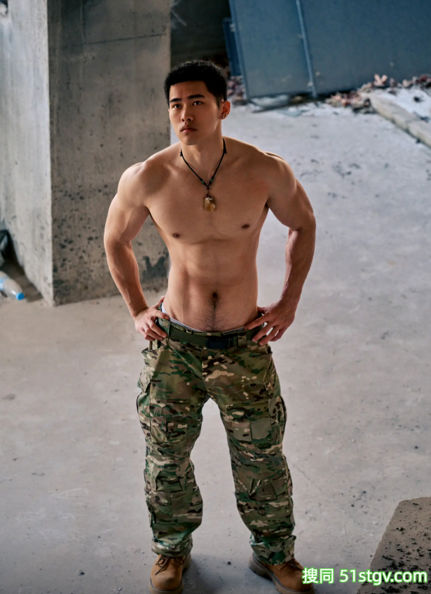 23岁杭州健身网红,大秀青筋臂和爆满腹,这绿军裤水电工,连装修的业主也不淡定 - 51虹马 23岁杭州健身网红,大秀青筋臂和爆满腹,这绿军裤水电工,连装修的业主也不淡定 - 51虹马