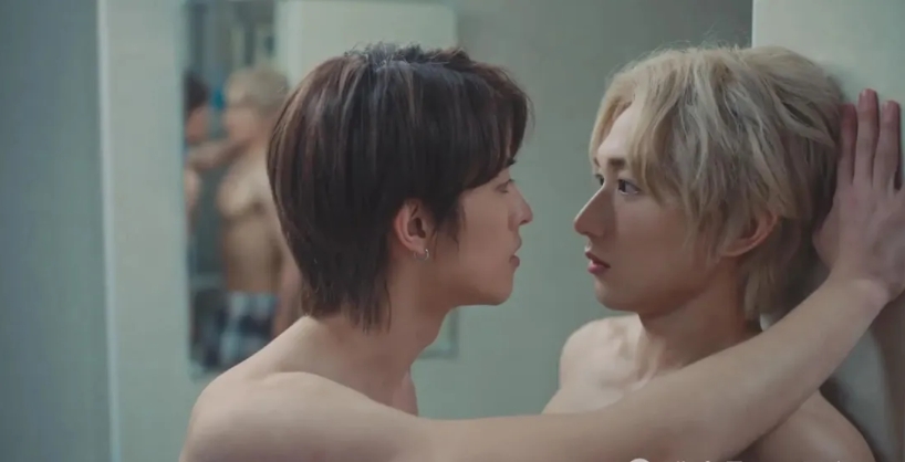 《灵魂约定》爷爷魂穿孙子身上，和孙子喜欢的直男室友谈恋爱 - 51虹马