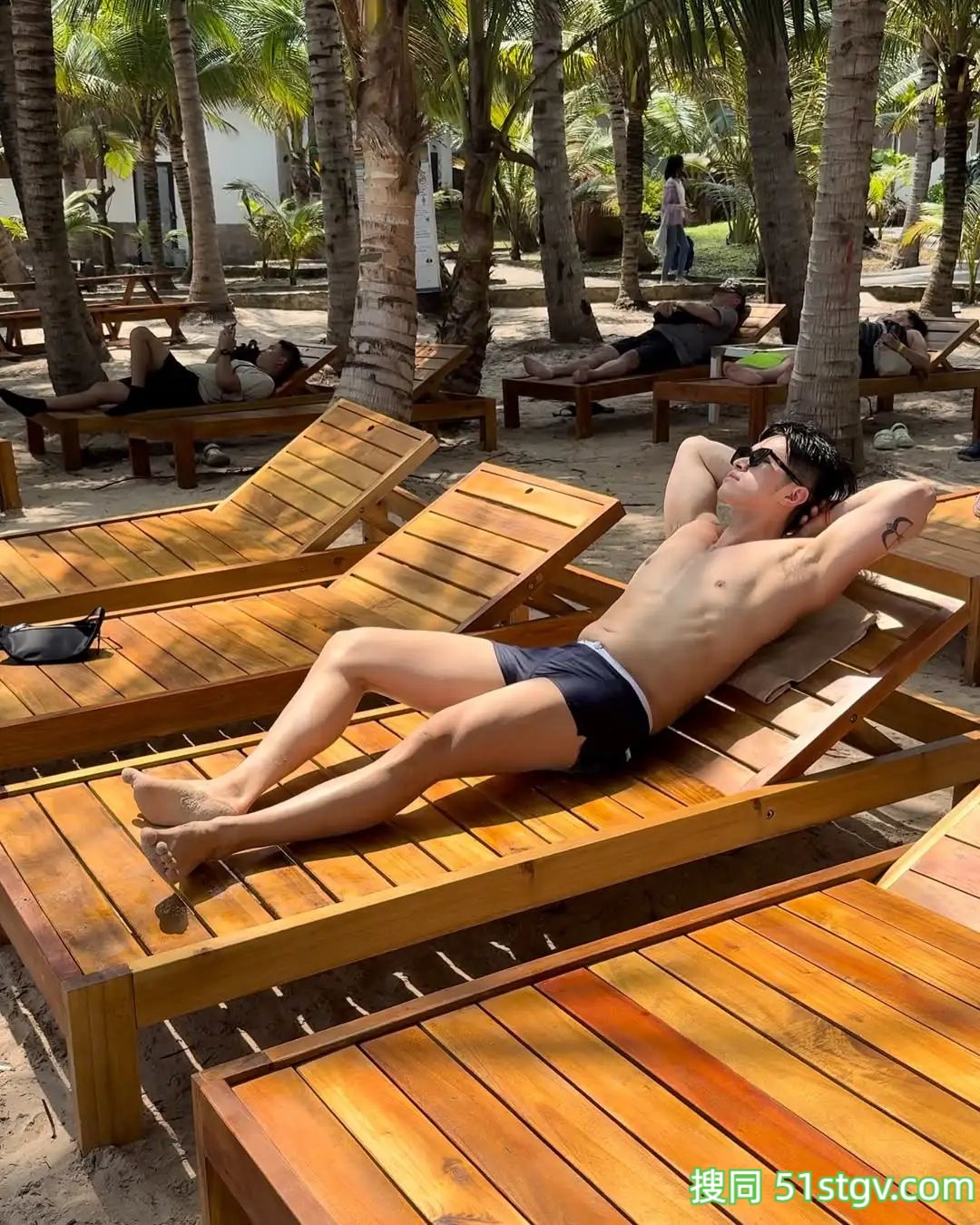 薄肌身材大长腿 - 51虹马