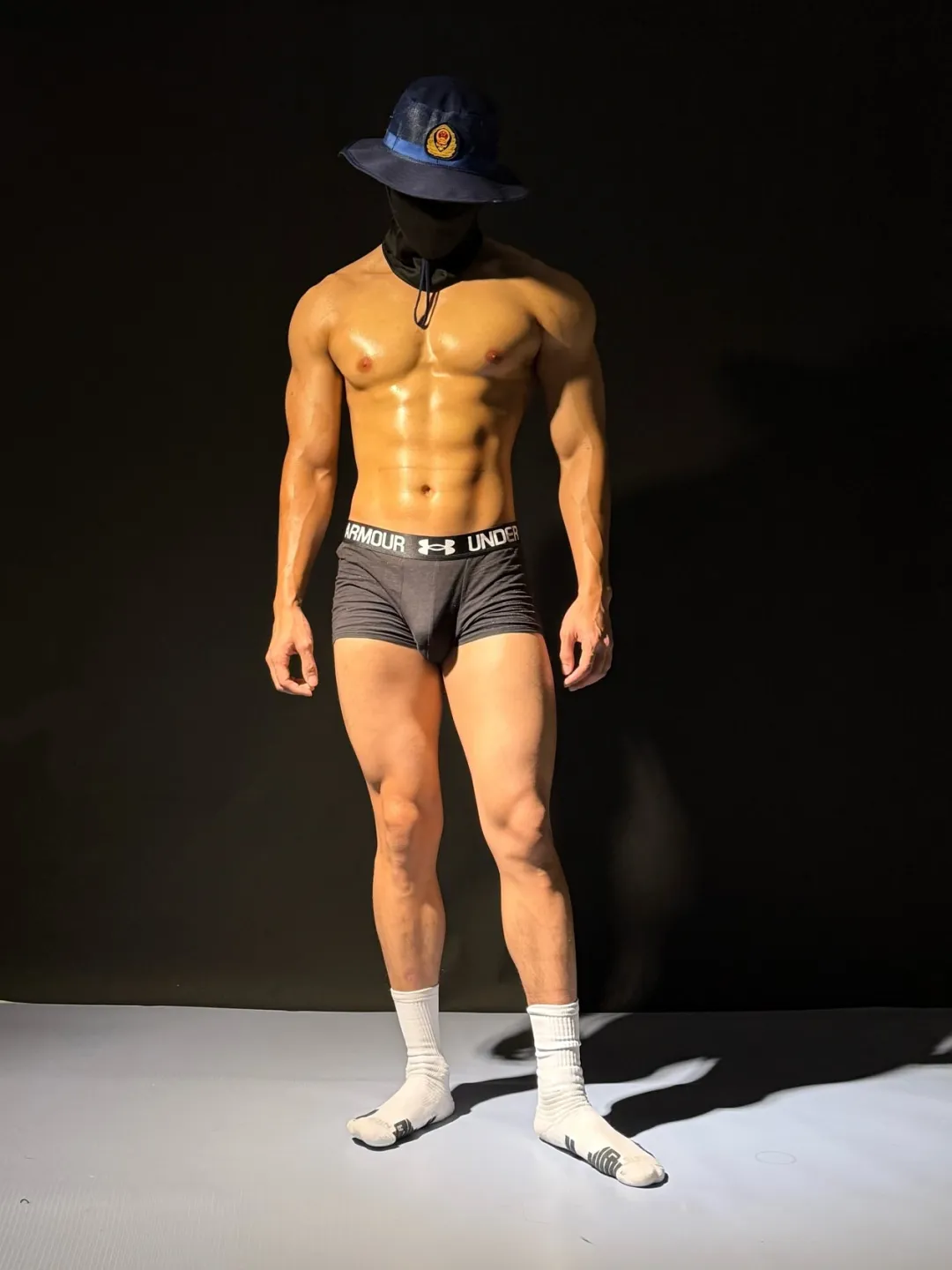 蓝朋友，肌肉好猛 - 51虹马