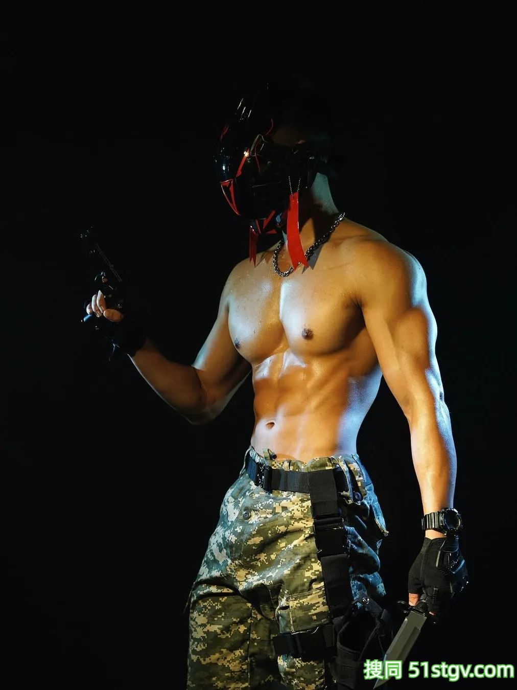 荷尔蒙爆棚，肌肉猛男，看得人心潮澎湃 - 51虹马