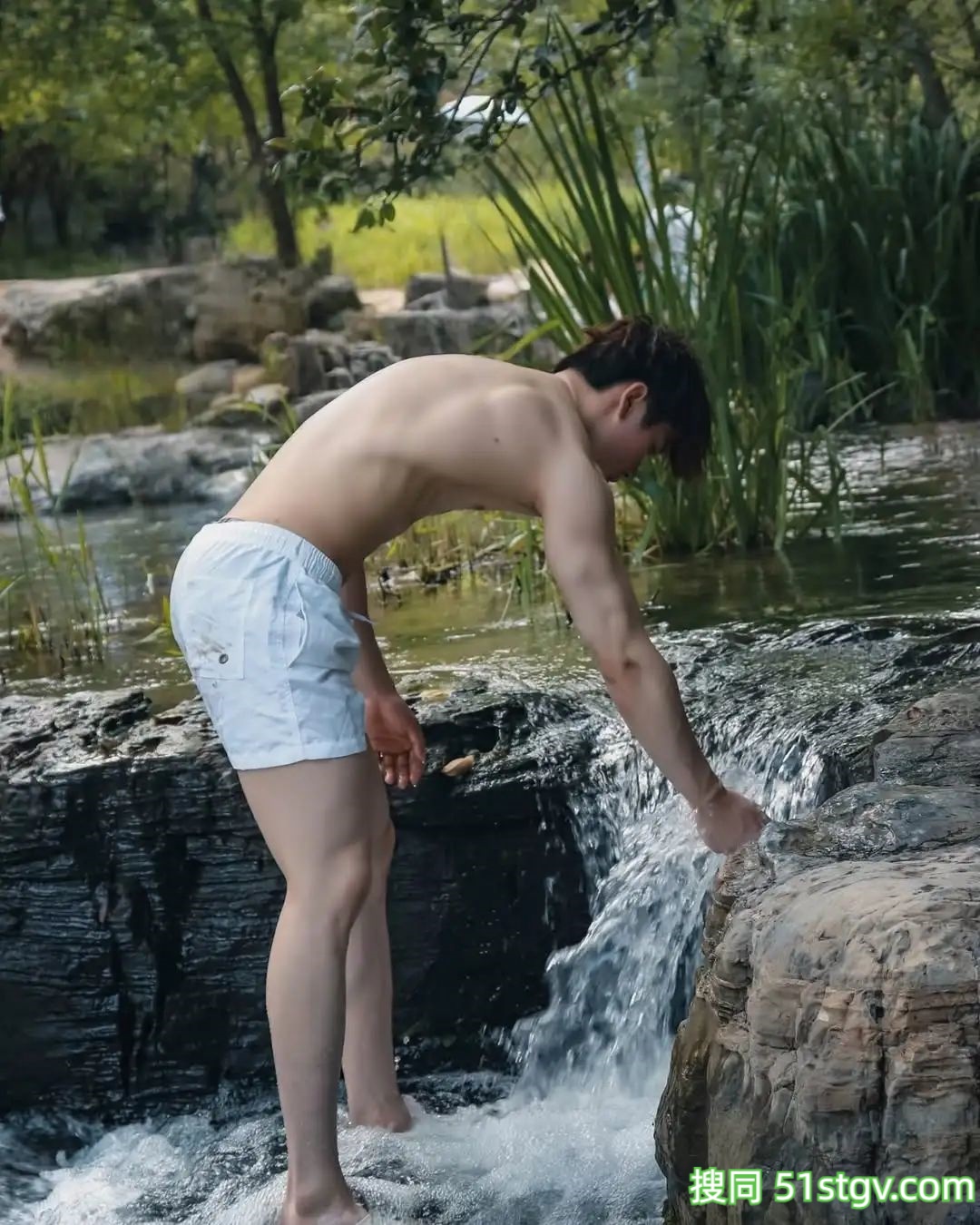 帅哥，白皮体育生 - 51虹马