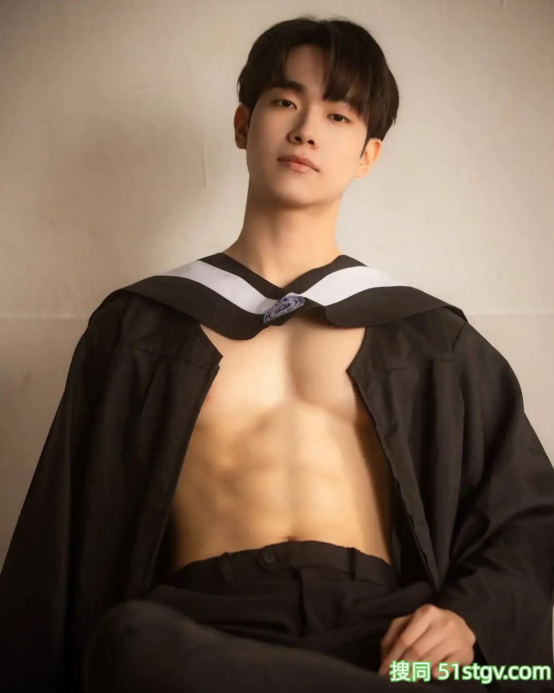 帅哥，腹肌小奶狗 - 51虹马