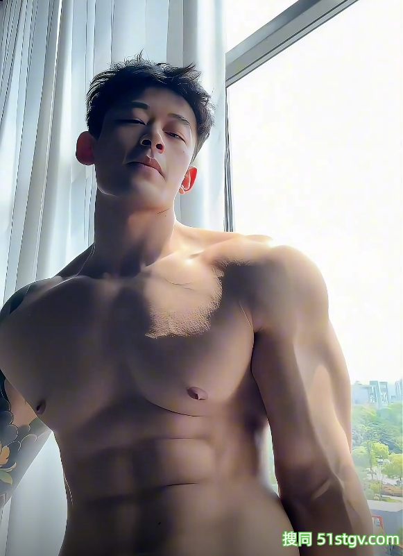 33岁泰州健身教练，粉嫩脸蛋健硕胸肌蜂腰腹肌，这肌肉让直播间弹幕疯狂-51虹马