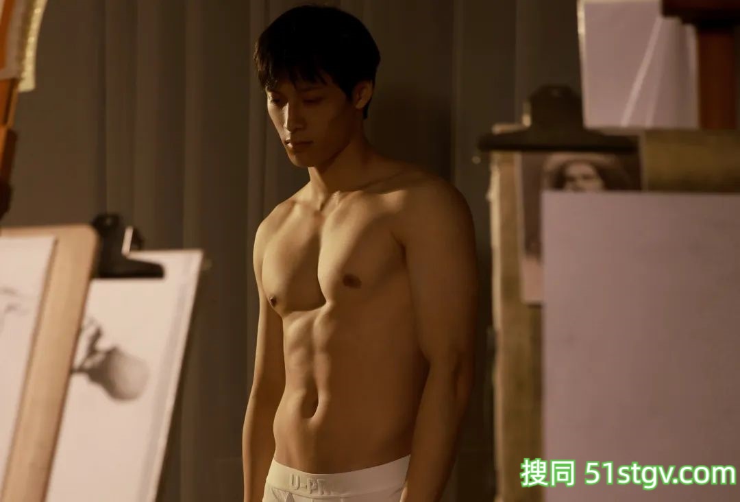 29岁广州奶气H腰肌肉男，全身瘦壮腱子肉，顶级诱惑张力满满 - 51虹马