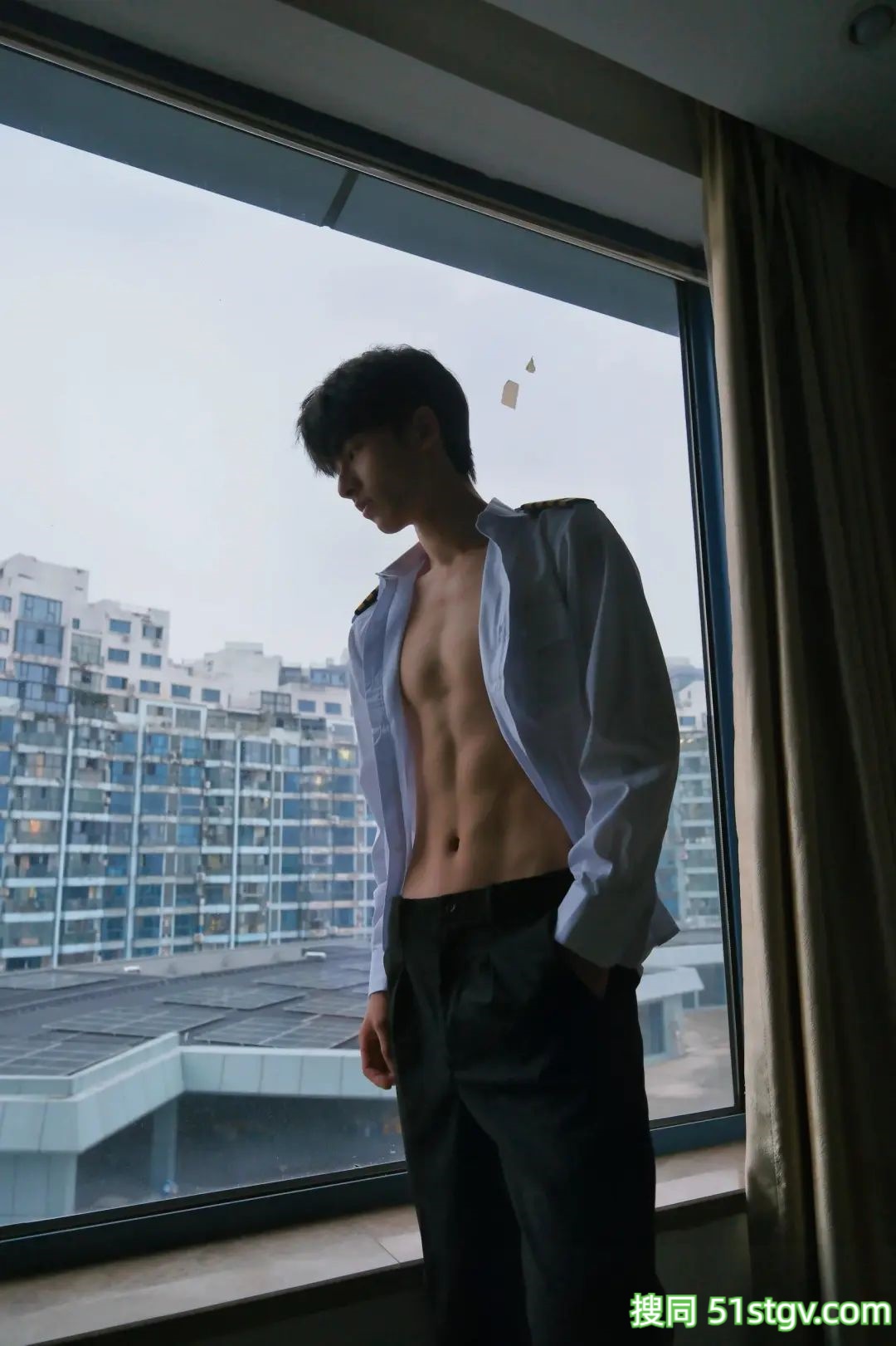 精瘦腹肌帅哥，小昊同学 - 51虹马