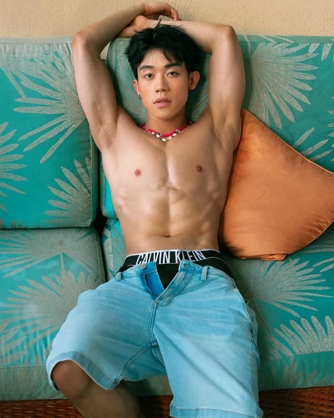 帅气小哥哥，有颜值又有身材 - 51虹马