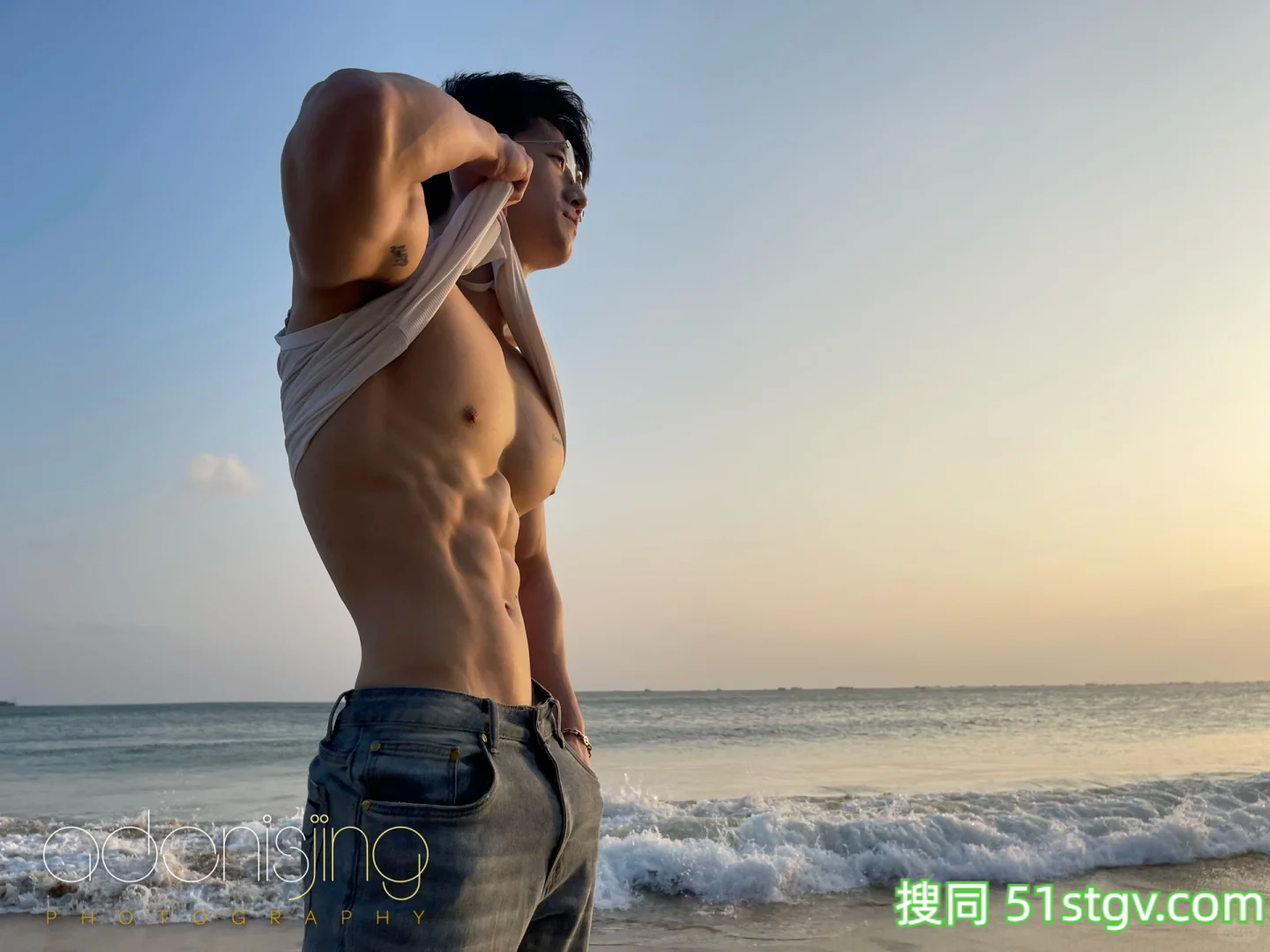 30岁四川网红，六块腹肌致命诱惑，谁能抵抗超高颜值NPC撩动-51虹马