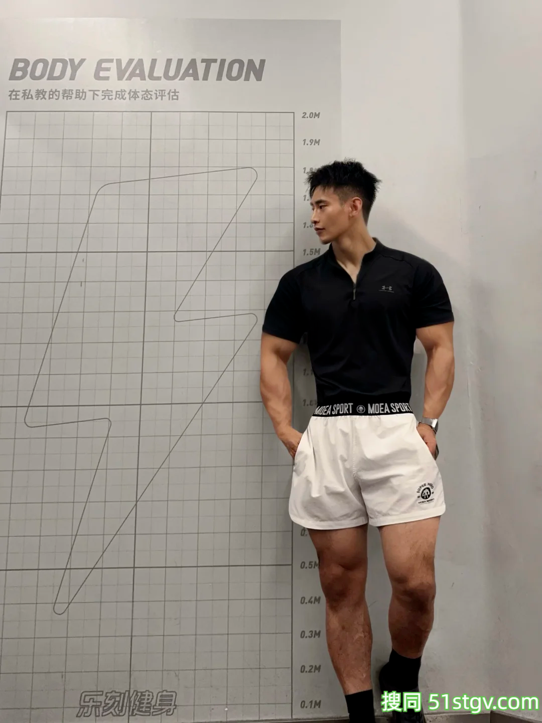 27岁杭州黑皮体育生，流水臂八块腹肌，这184的身高扮演飞仙女，男女观众看了不淡定 - 51虹马