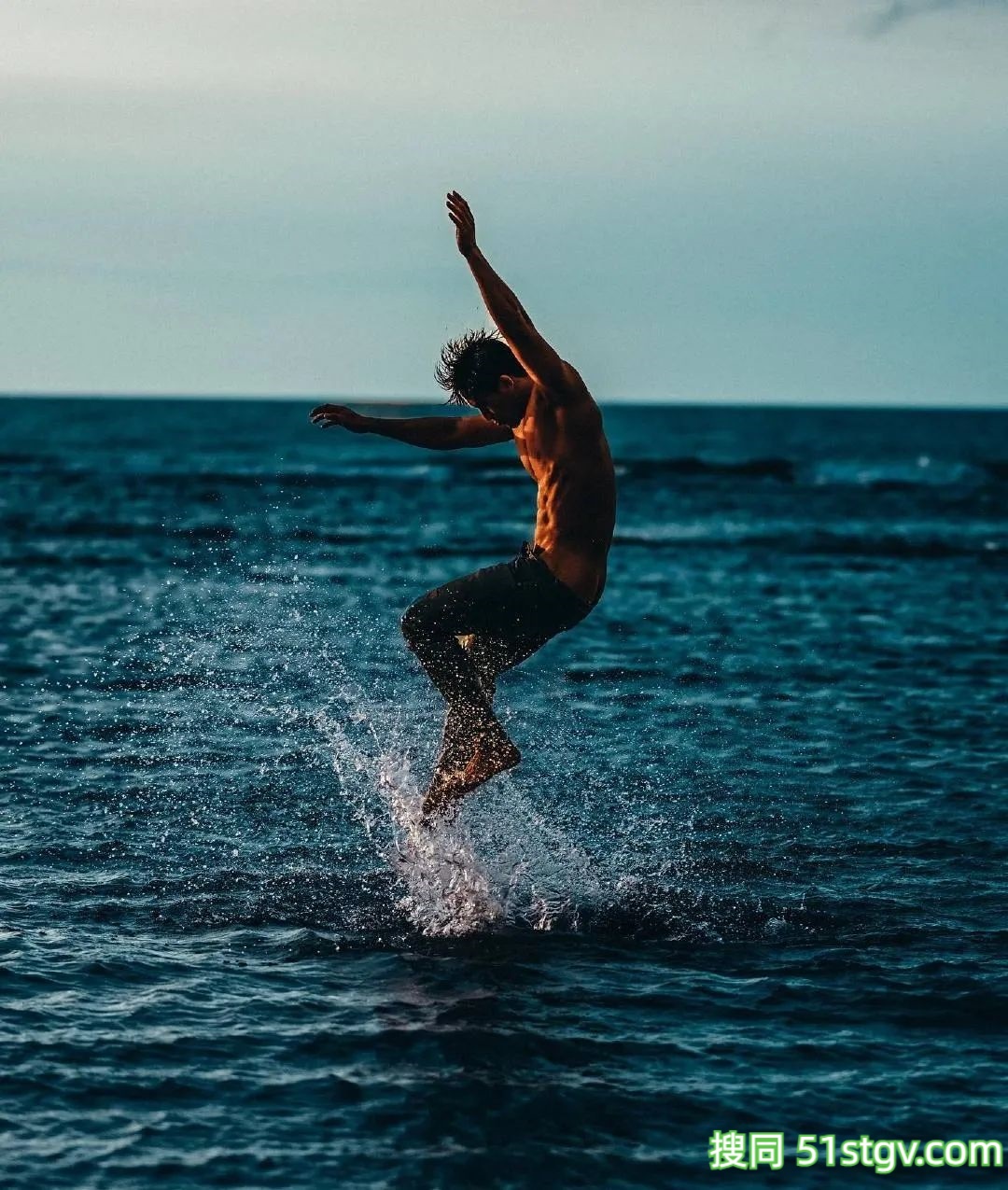 31岁台湾泰雅族男模,冰块盒腹肌凶猛人鱼线,这泰雅狂野保证看着流口水 - 51虹马 31岁台湾泰雅族男模,冰块盒腹肌凶猛人鱼线,这泰雅狂野保证看着流口水 - 51虹马