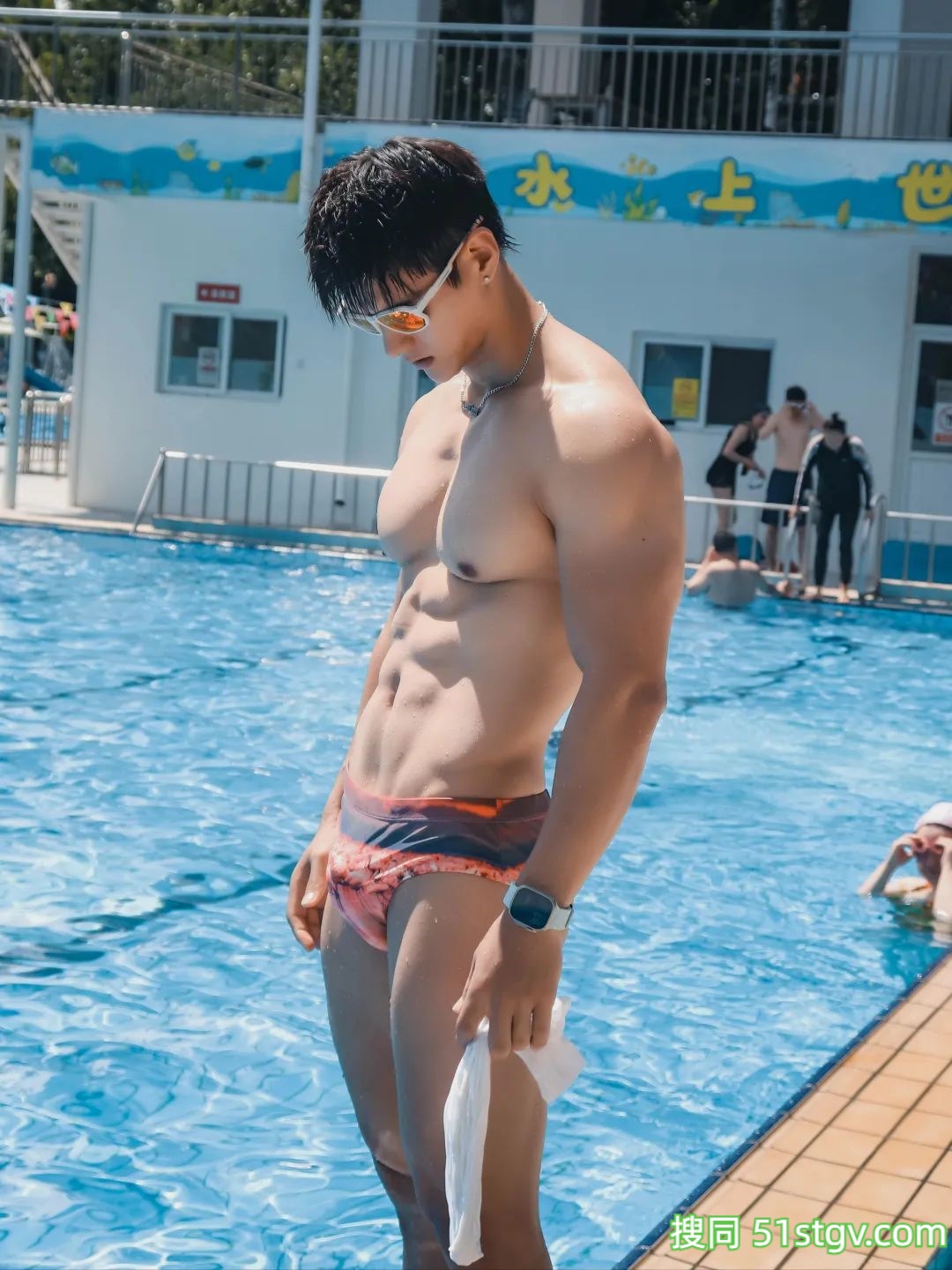 阳光型运动男孩，陈海诺 - 51虹马