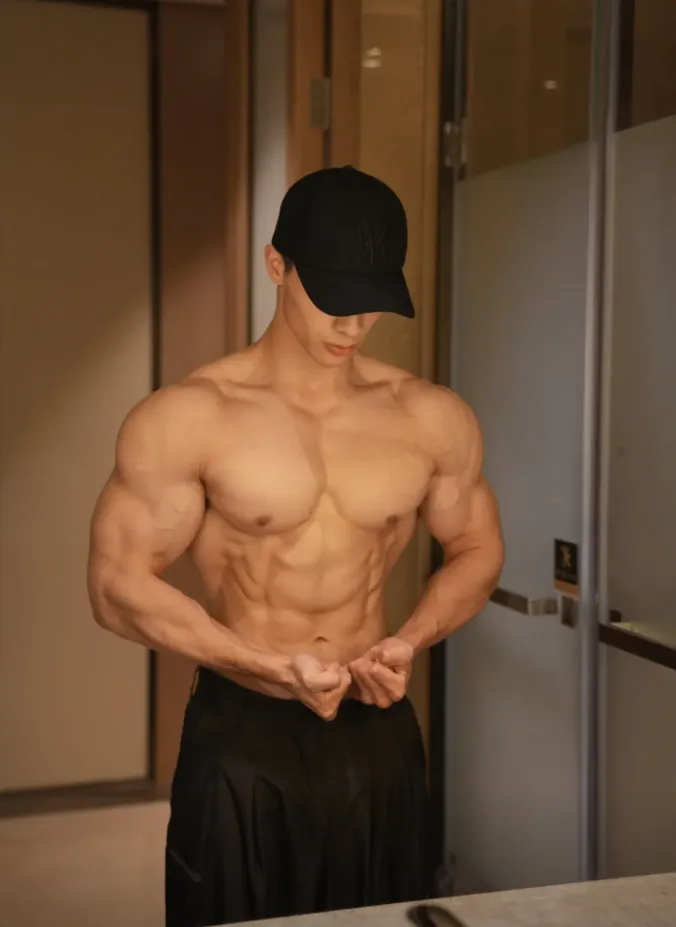 28岁长沙运动健将，高学历肌肉强悍如灭霸，荷尔蒙爆棚猛男辣汉子 - 51虹马