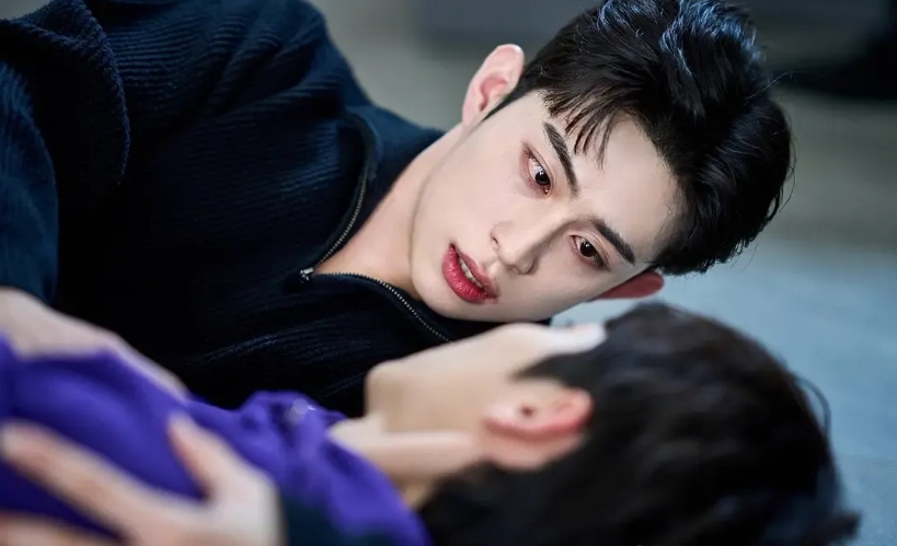 《胡说哪有什么吸血鬼》纯真少年进城求学，误入4位吸血鬼的“共享公寓”。这部剧帅哥好多啊 - 51虹马