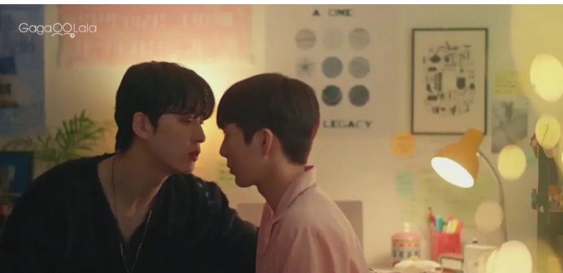 《我的偶像倒追我》傲娇顶流攻x真诚腼腆粉丝受-51虹马