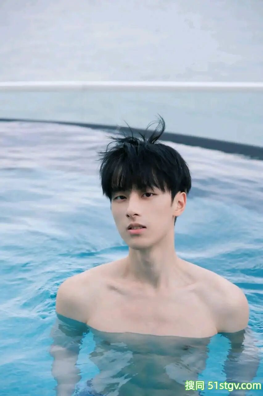 薄肌男大学生，小昊同学 - 51虹马