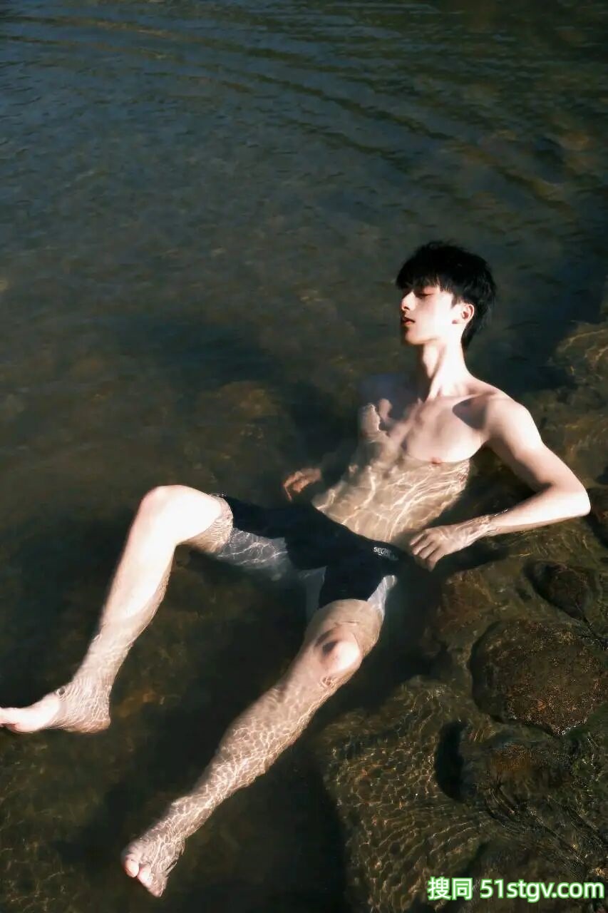 薄肌男大学生，小昊同学 - 51虹马