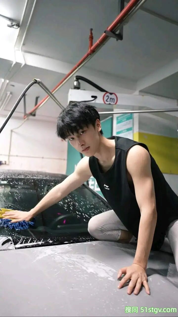 薄肌男大学生，小昊同学 - 51虹马