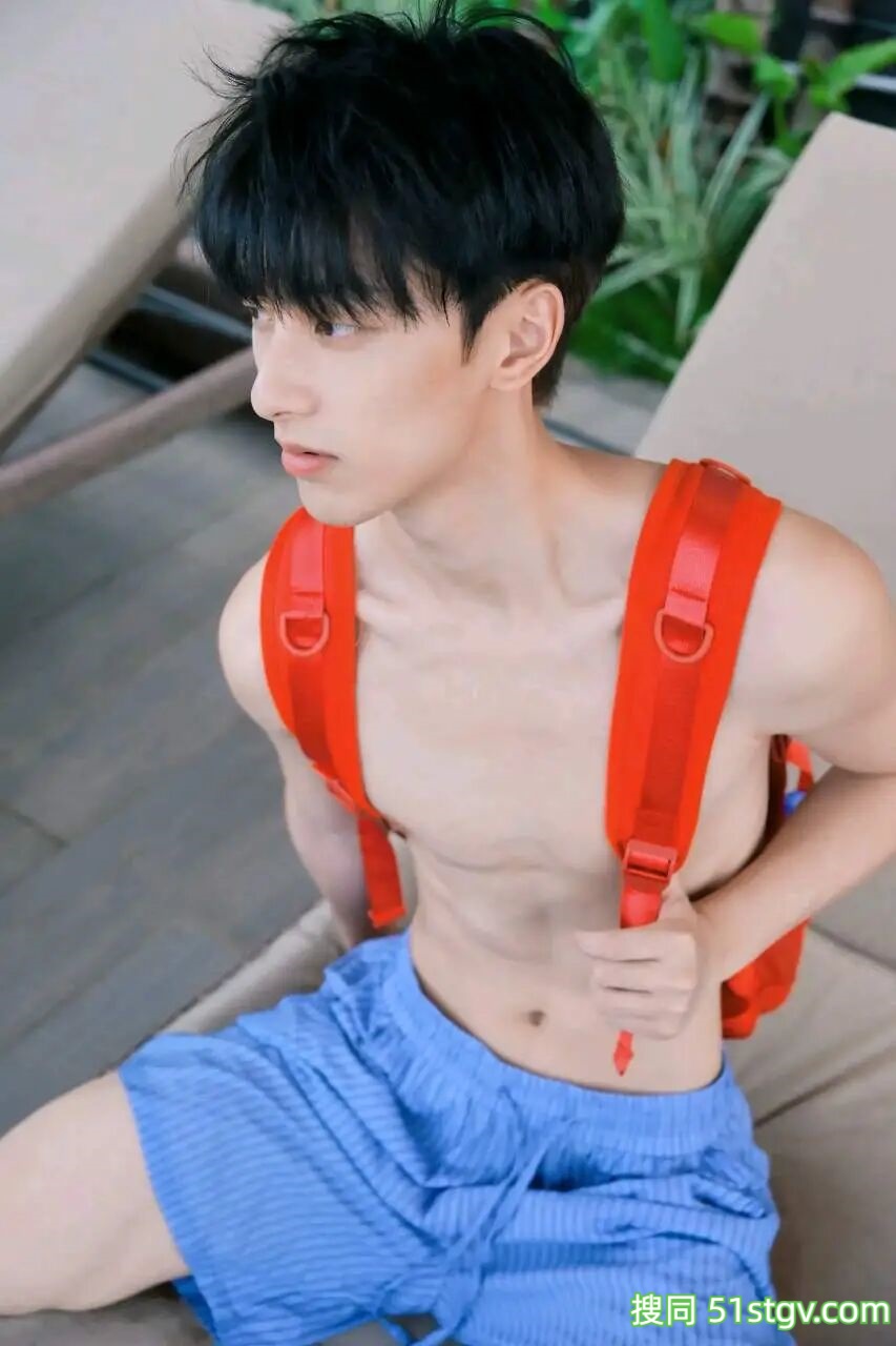 薄肌男大学生，小昊同学 - 51虹马