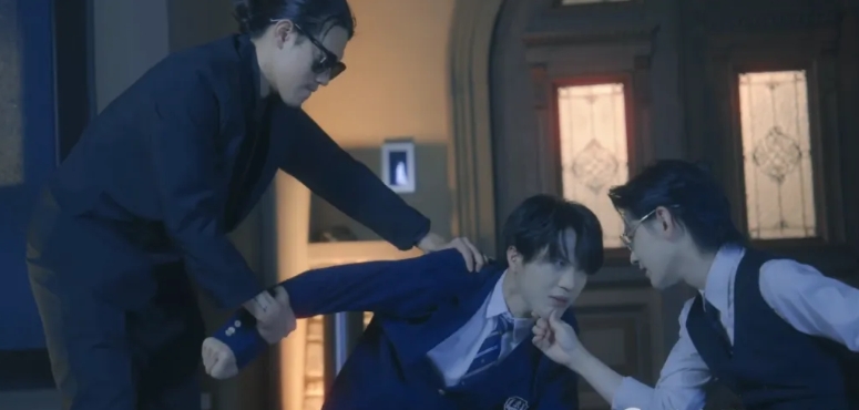 《顾禁南囚》骨科，因为父母双亡，弟弟不得已跟着同母异父的哥哥 - 51虹马