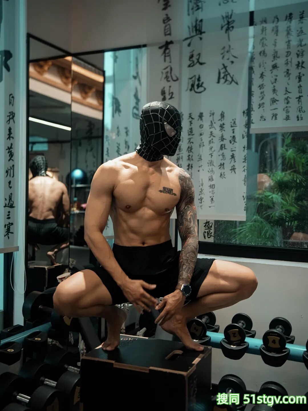 黑蜘蛛+黑皮肌肉，浓郁的荷尔蒙味 - 51虹马