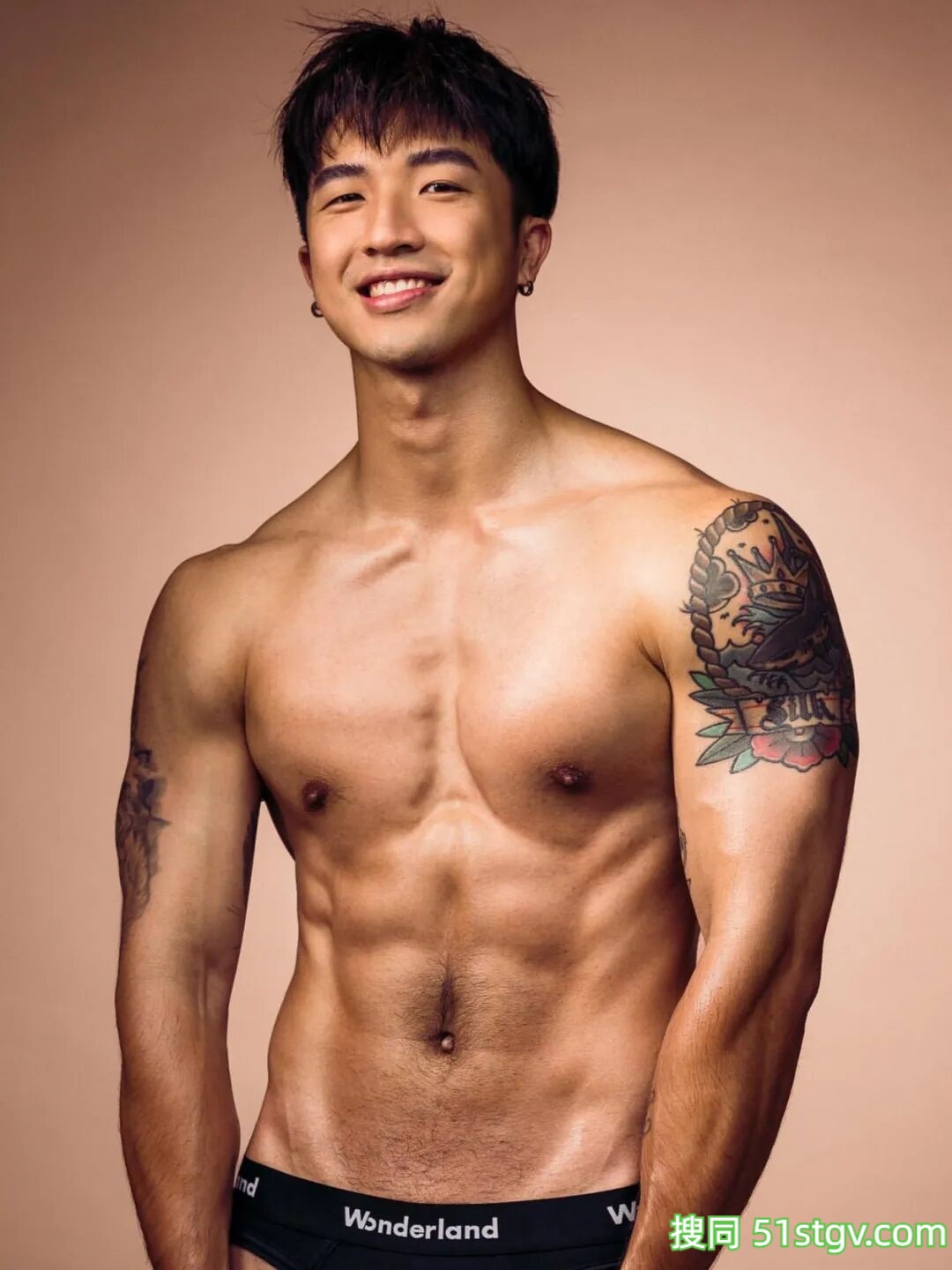 憨憨的直男，笑起来好好看 - 51虹马