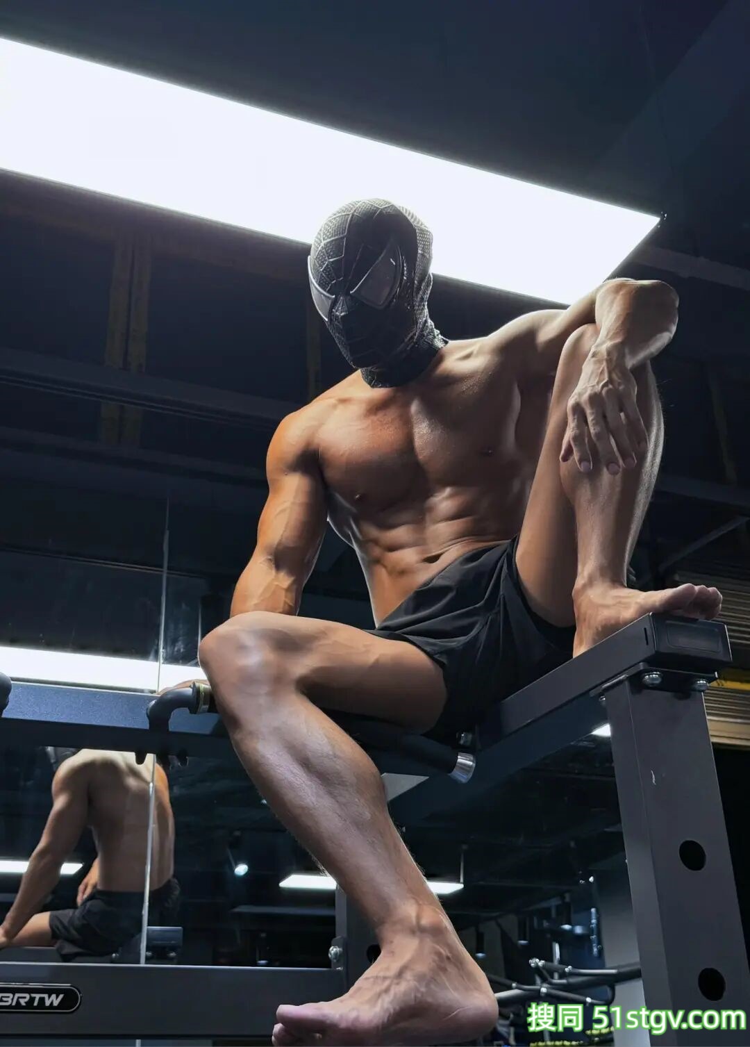 黑蜘蛛+黑皮肌肉，浓郁的荷尔蒙味-51虹马