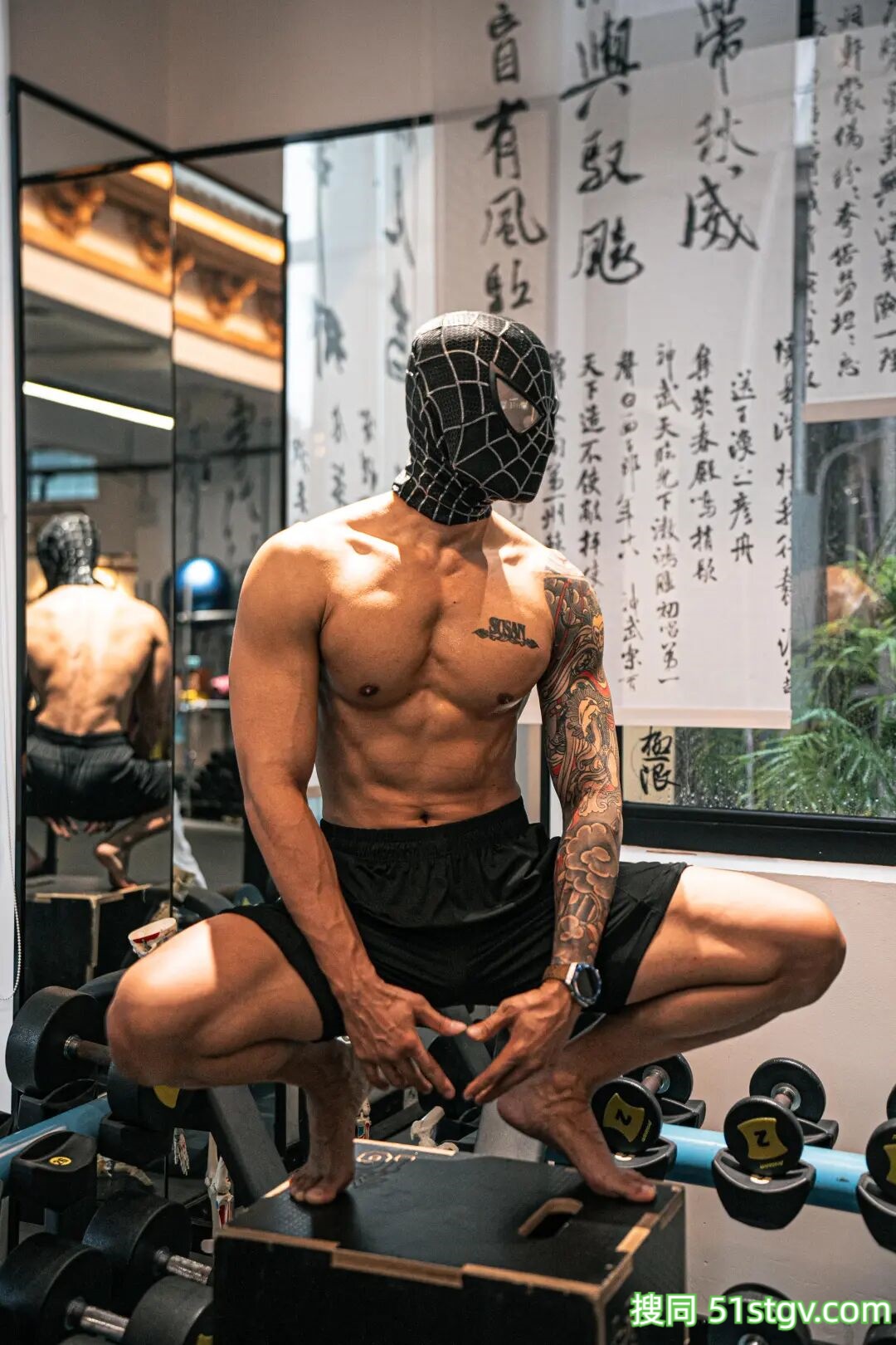 黑蜘蛛+黑皮肌肉，浓郁的荷尔蒙味 - 51虹马