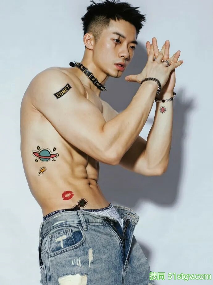 理想型男友，腹肌小哥哥 - 51虹马