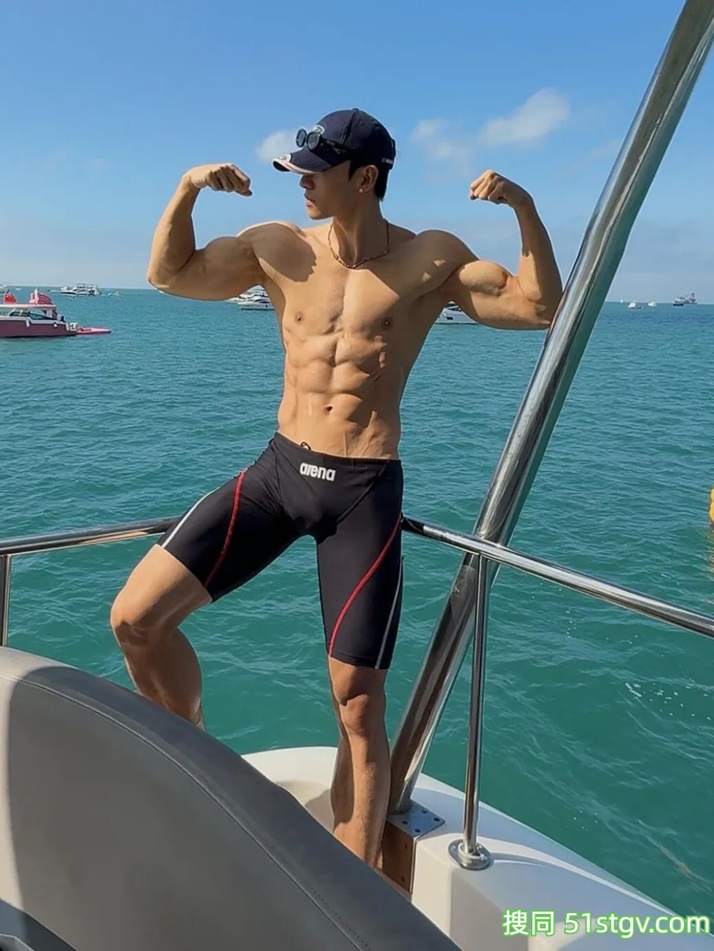 沙滩上的肌肉男大，荷尔蒙爆棚d - 51虹马