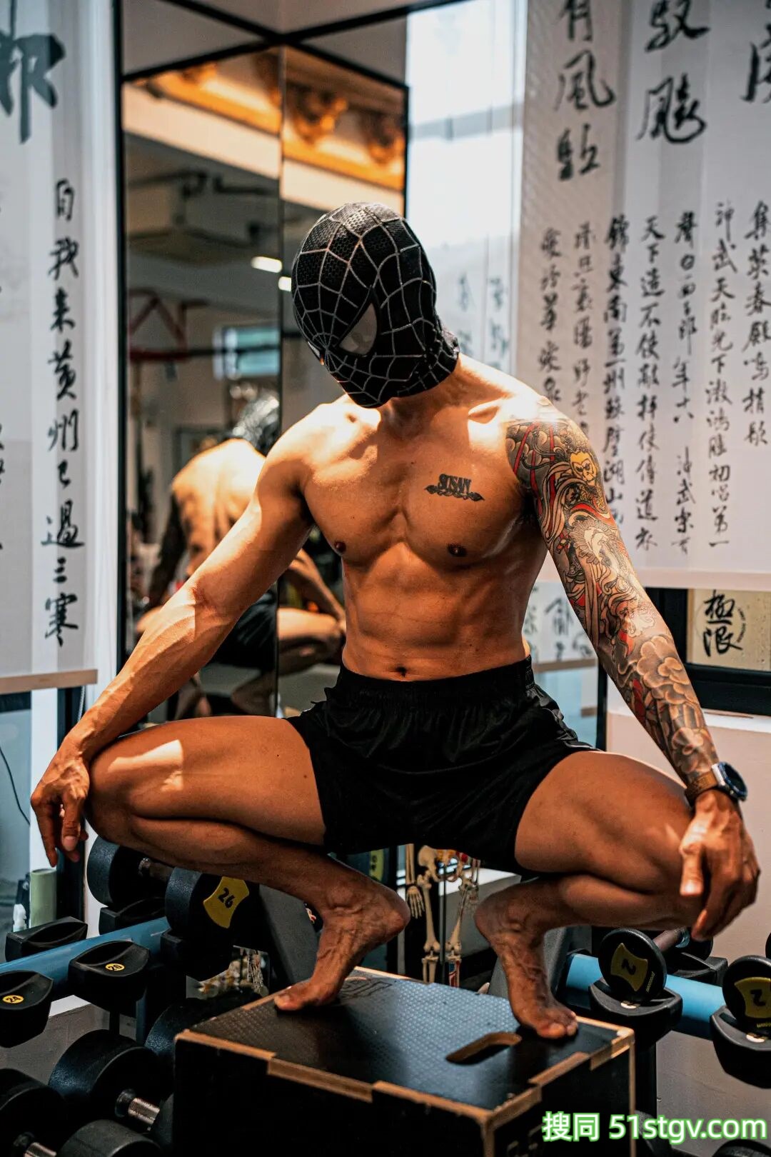 黑蜘蛛+黑皮肌肉，浓郁的荷尔蒙味 - 51虹马