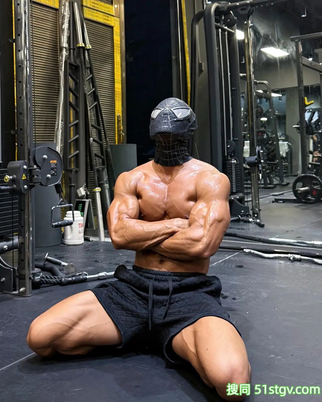 黑蜘蛛+黑皮肌肉，浓郁的荷尔蒙味 - 51虹马