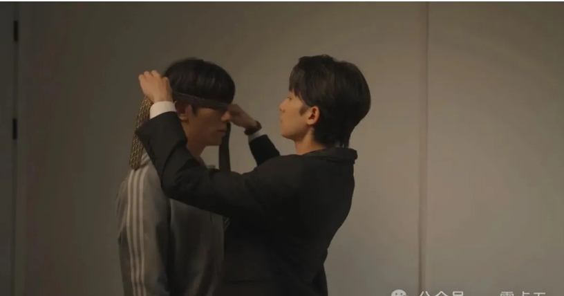 《涨潮时接吻》金主富二代和缺钱大学生的故事包养、强制 - 51虹马