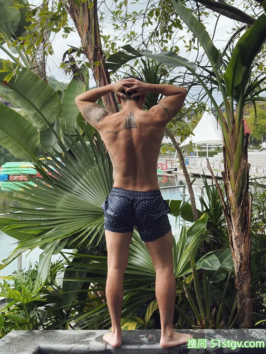 荷尔蒙的味道，肌肉男 - 51虹马