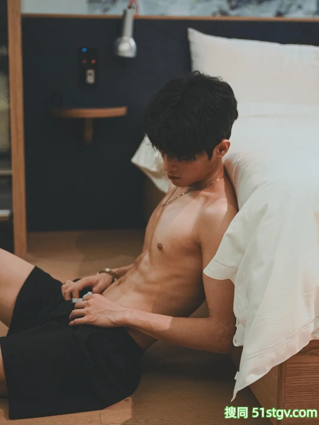 健身男神，公狗腰，极品身材 - 51虹马