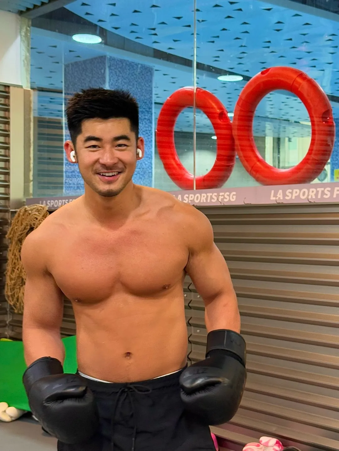 桥诘圣不雅视频被疯传，内容不堪入目！本人回应了... - 51虹马