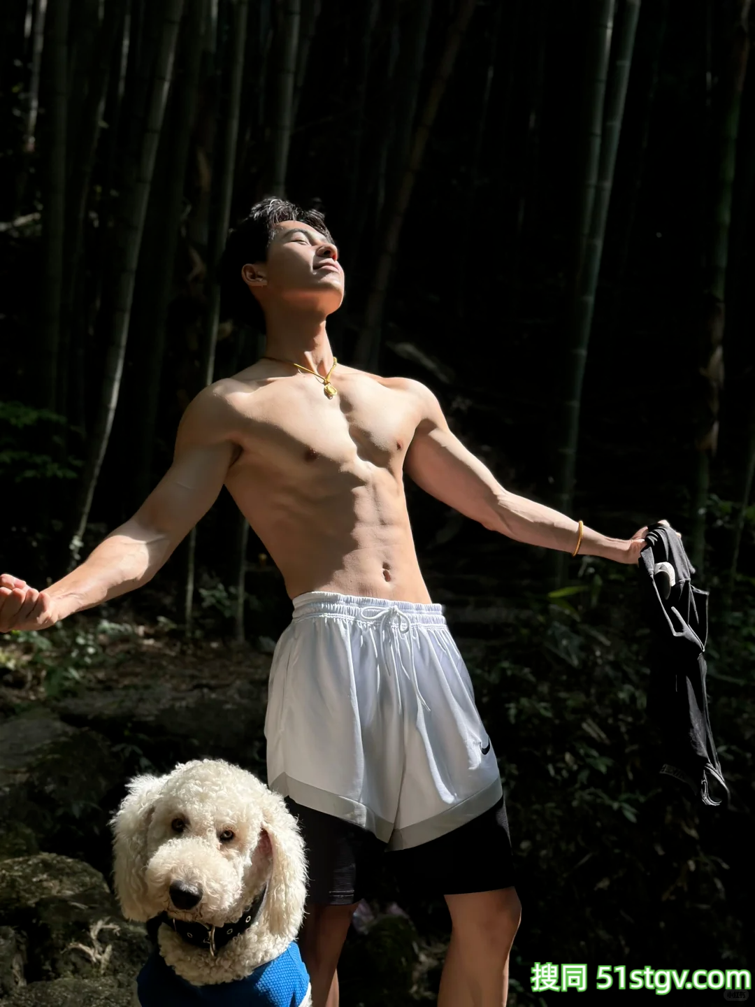 酒店试睡体验师，妥妥阳光大男孩，精致拉丝肌肉线条又欲又苏 - 51虹马