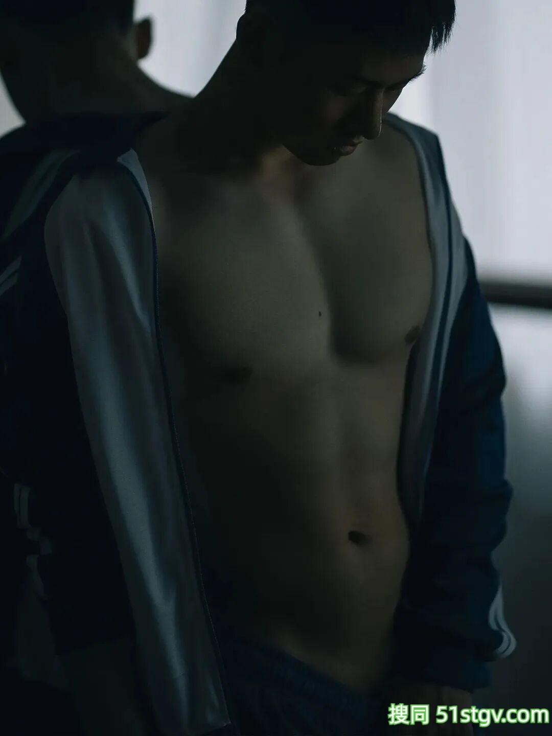 超耐看的脂包肌，白皮帅哥 - 51虹马