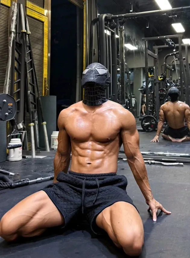 封神！浙江黑皮健身博主，肌肉cos破次元，帅到碾压AI，离谱 - 51虹马