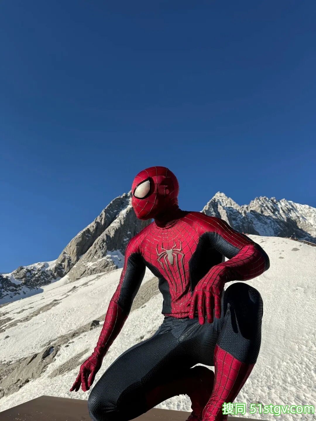 封神！浙江黑皮健身博主，肌肉cos破次元，帅到碾压AI，离谱 - 51虹马