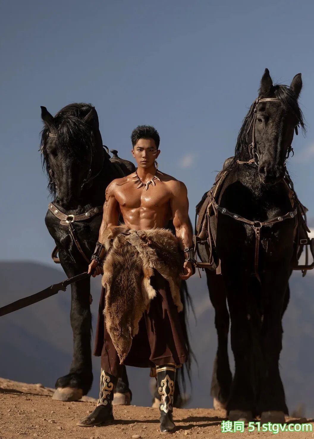 封神！浙江黑皮健身博主，肌肉cos破次元，帅到碾压AI，离谱 - 51虹马